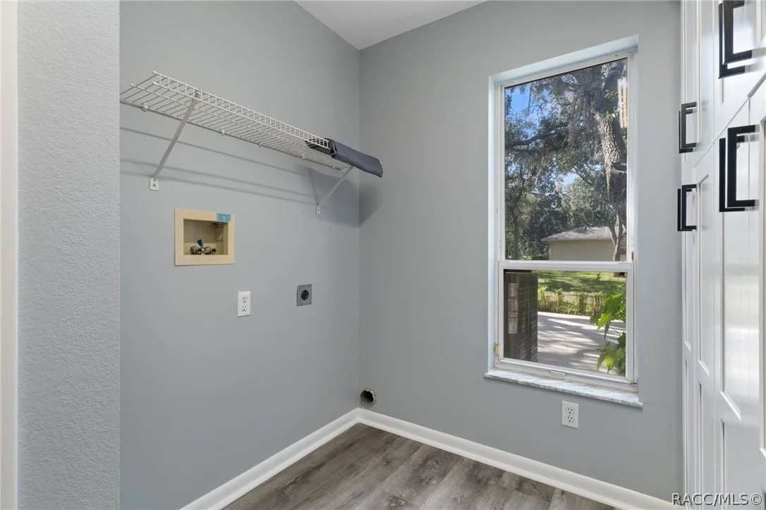 Photo of 270 N Grandview Avenue