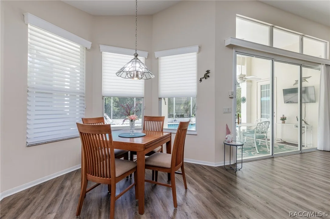 Photo of 639 W Doerr Path