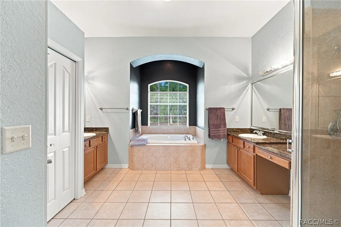Photo of 25 Sanders Circle