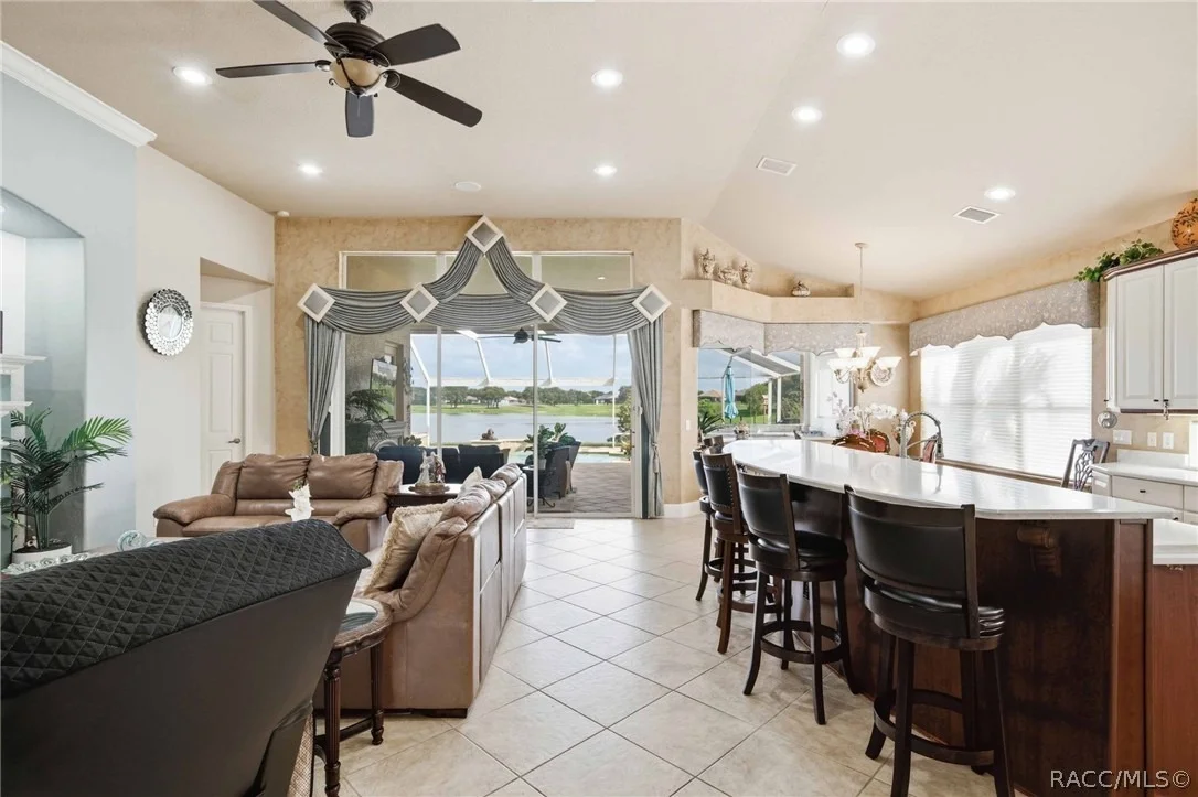 Photo of 1426 W Crossview Way