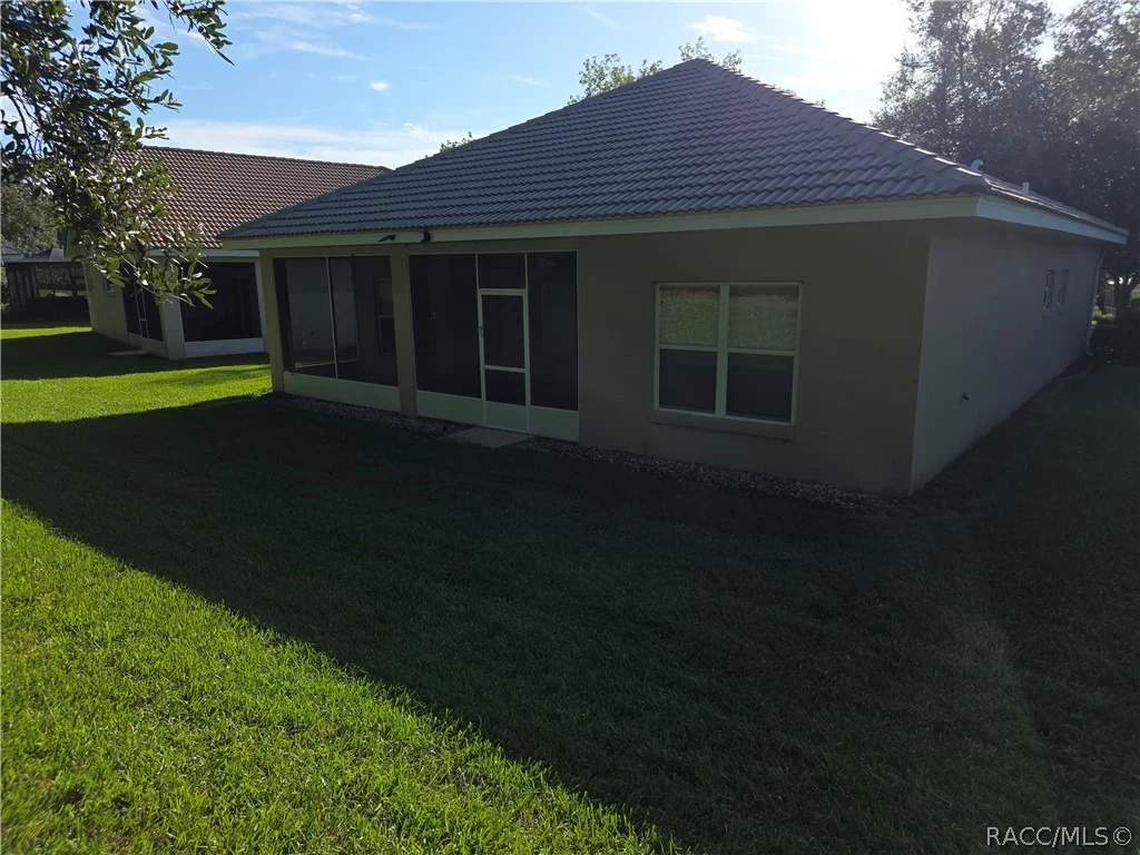 Photo of 836 W Silver Meadow Loop