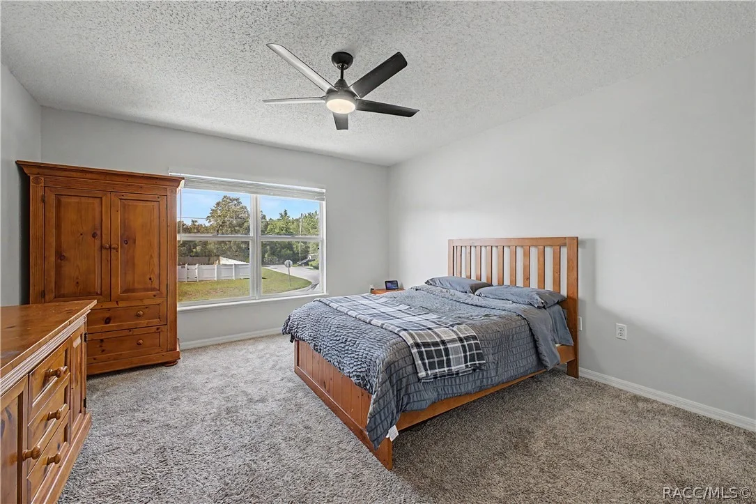 Photo of 1382 Larkin Road