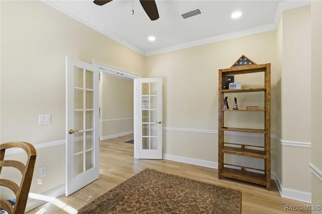 Photo of 1200 N Annapolis Avenue