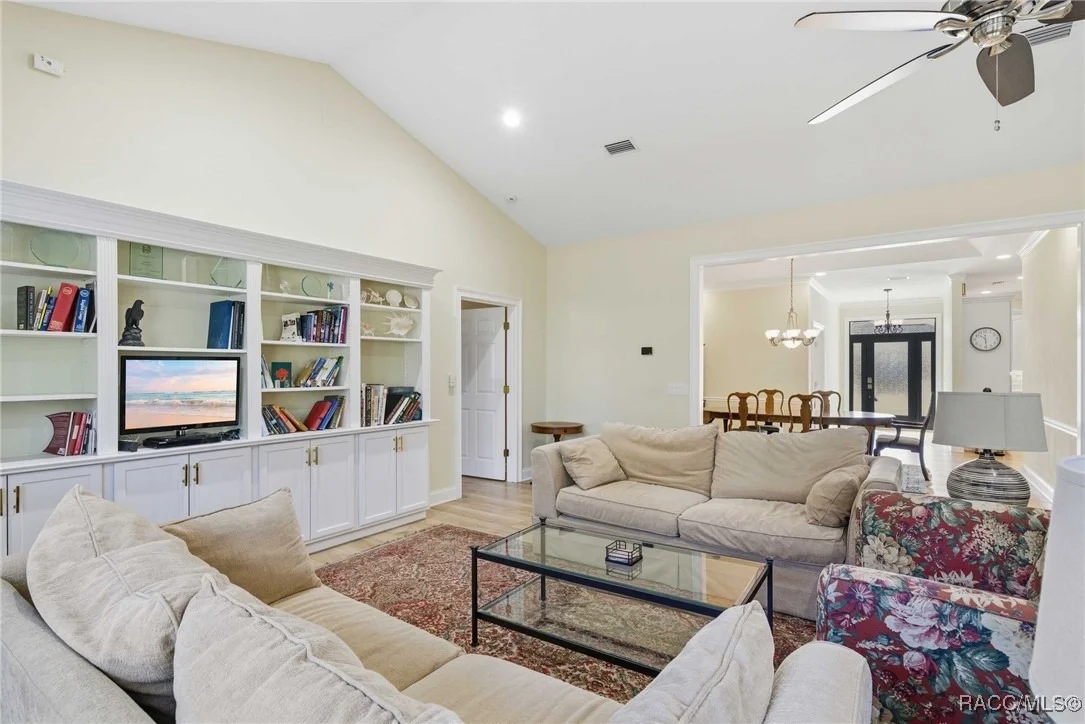 Photo of 1200 N Annapolis Avenue