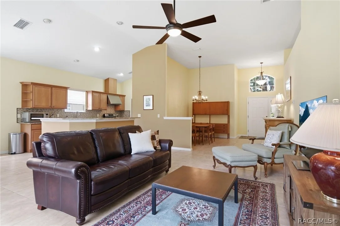 Photo of 1720 W Laurel Glen Path