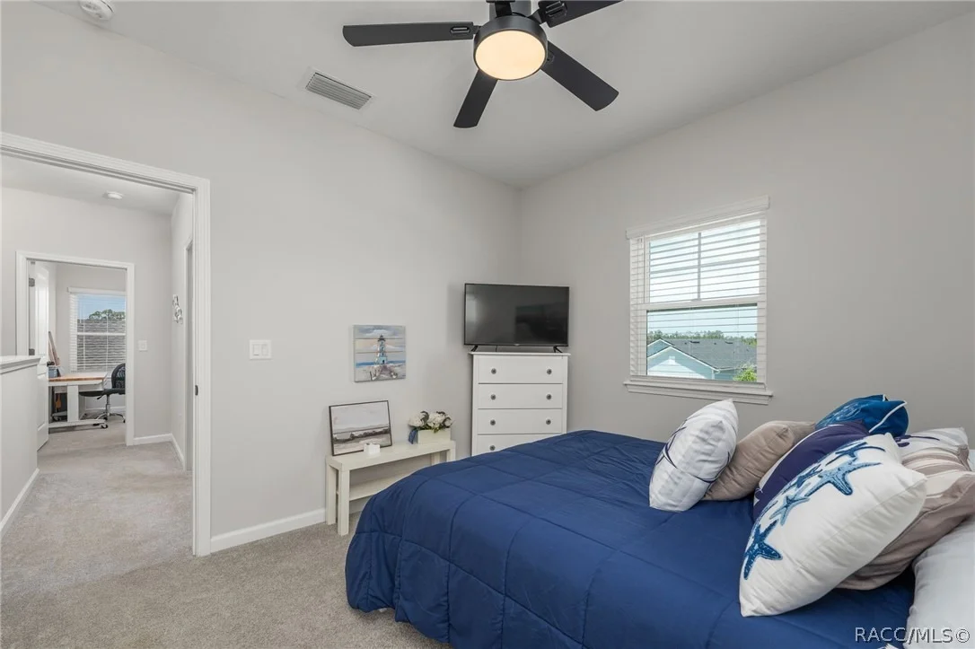 Photo of 121 Nighthawk Lane