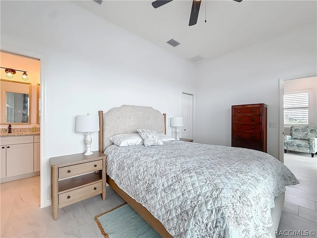 Photo of 1625 S Wallace Point
