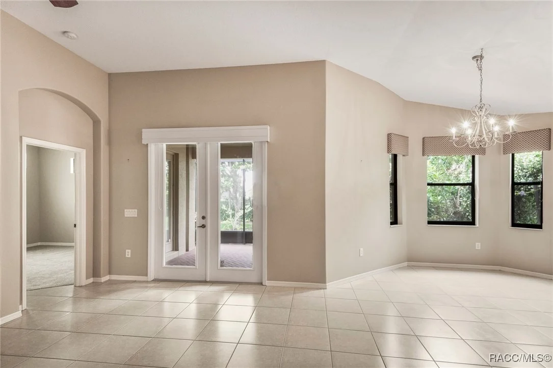 Photo of 1052 W DIAMOND SHORE Loop