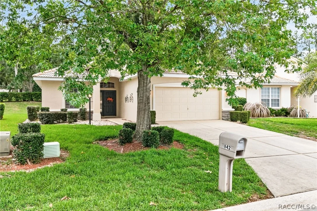 Photo of 842 W Silver Meadow Loop