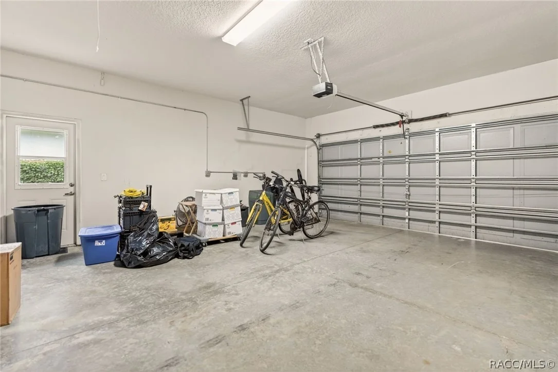 Photo of 842 W Silver Meadow Loop