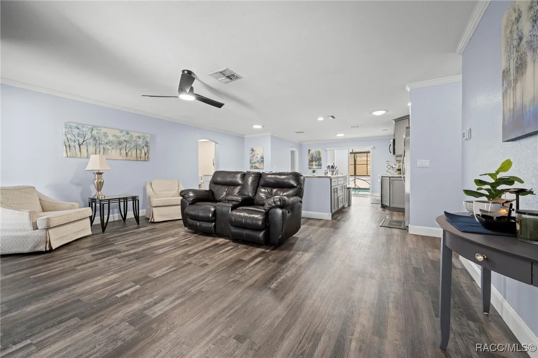 Photo of 2399 Gallagher Avenue
