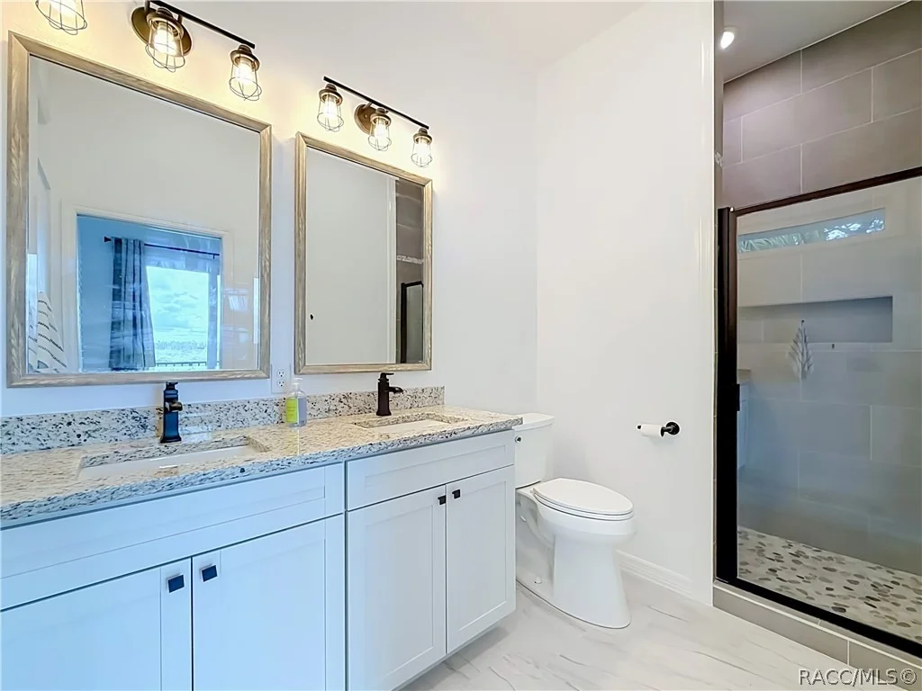 Photo of 1625 S Wallace Point