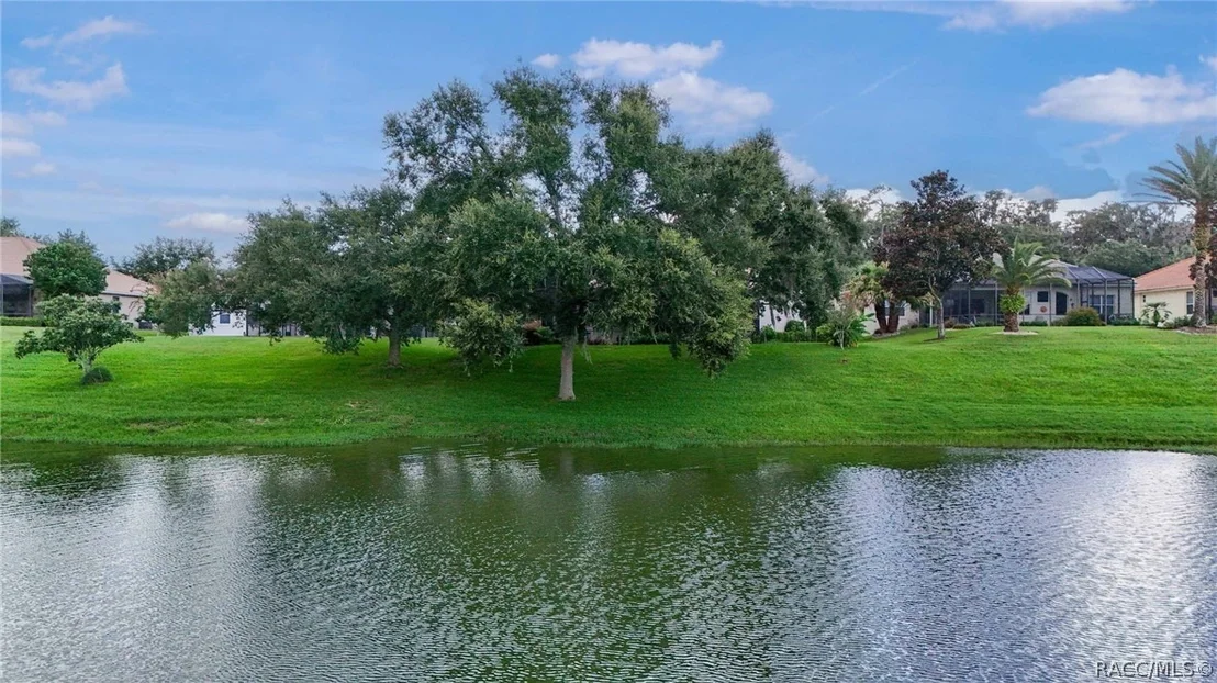 Photo of 1041 W Beagle Run Loop