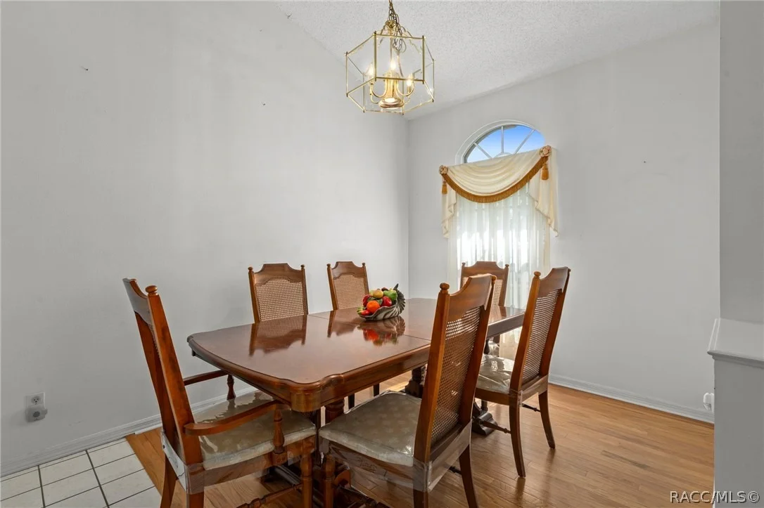 Photo of 1241 Persian Avenue