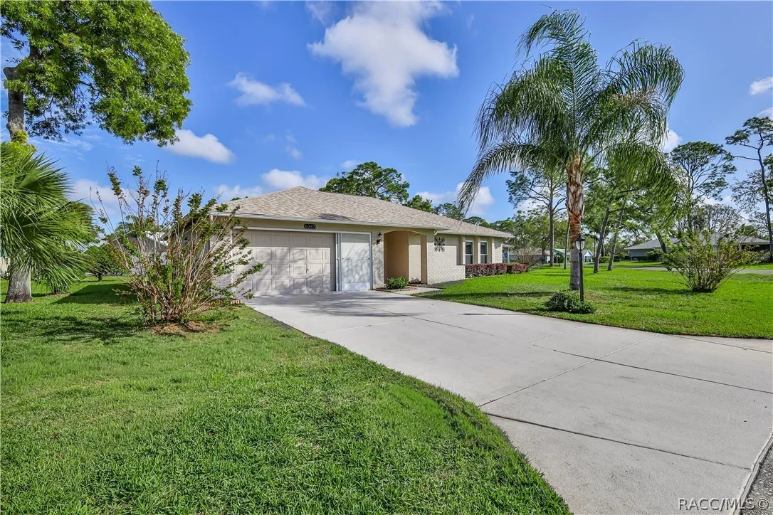Photo of 6347 Darien Way