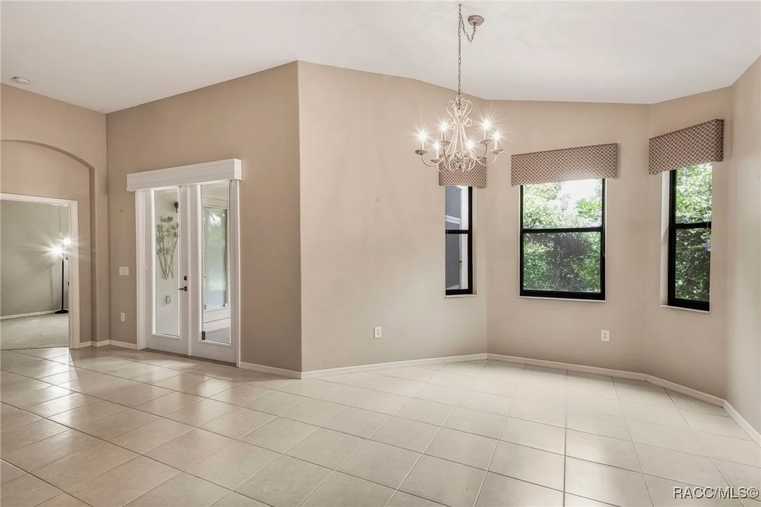 Photo of 1052 W DIAMOND SHORE Loop