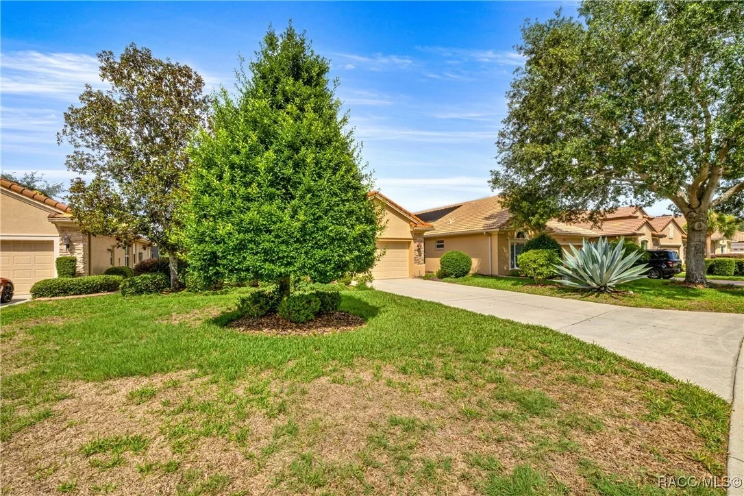 Photo of 1328 W Diamond Shore Loop