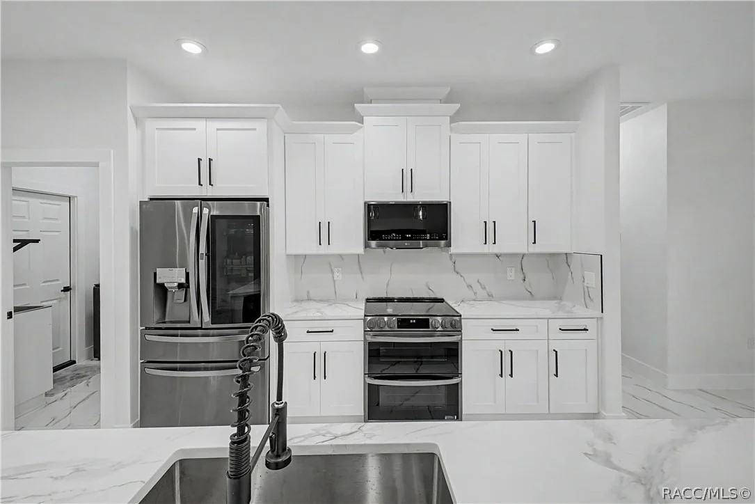 Photo of 7372 Madrid Road