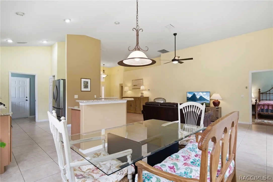 Photo of 1720 W Laurel Glen Path
