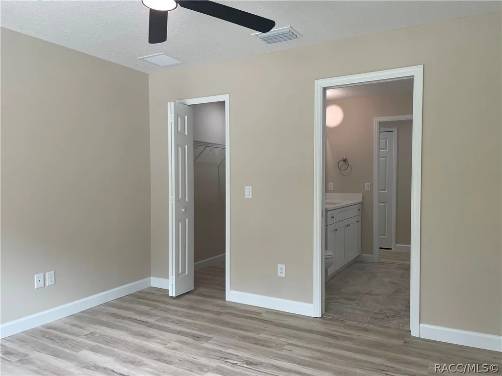 Photo of 6532 N Iris Drive