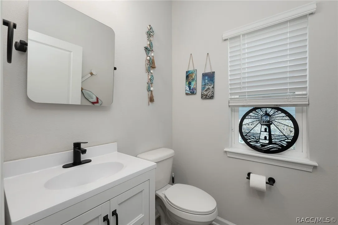 Photo of 121 Nighthawk Lane