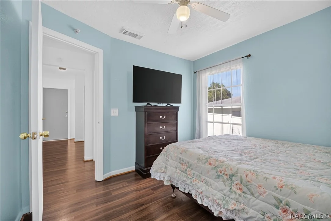 Photo of 5579 W Pine Circle
