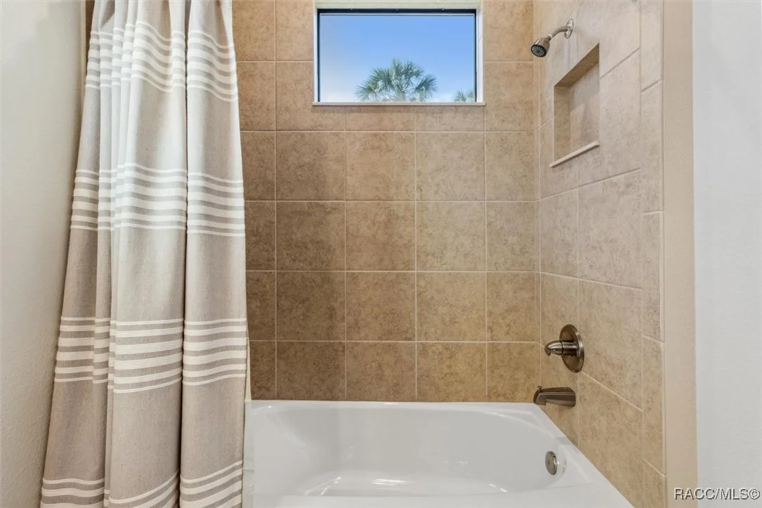 Photo of 50 W Glen Arbor Lane