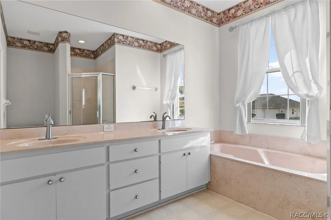 Photo of 3671 E Arbor Lakes Drive