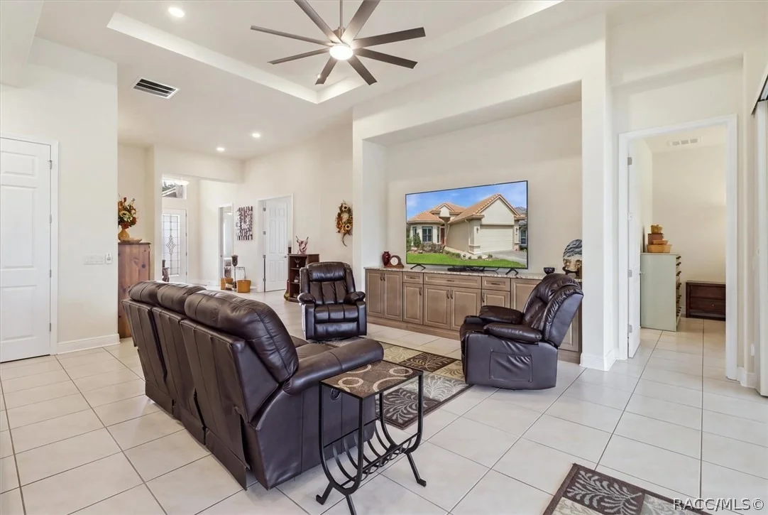 Photo of 1800 N Rose Hue Path