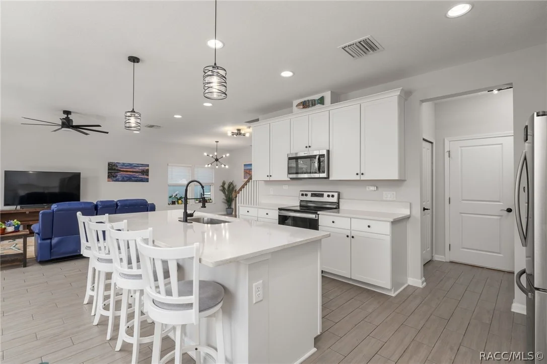 Photo of 121 Nighthawk Lane