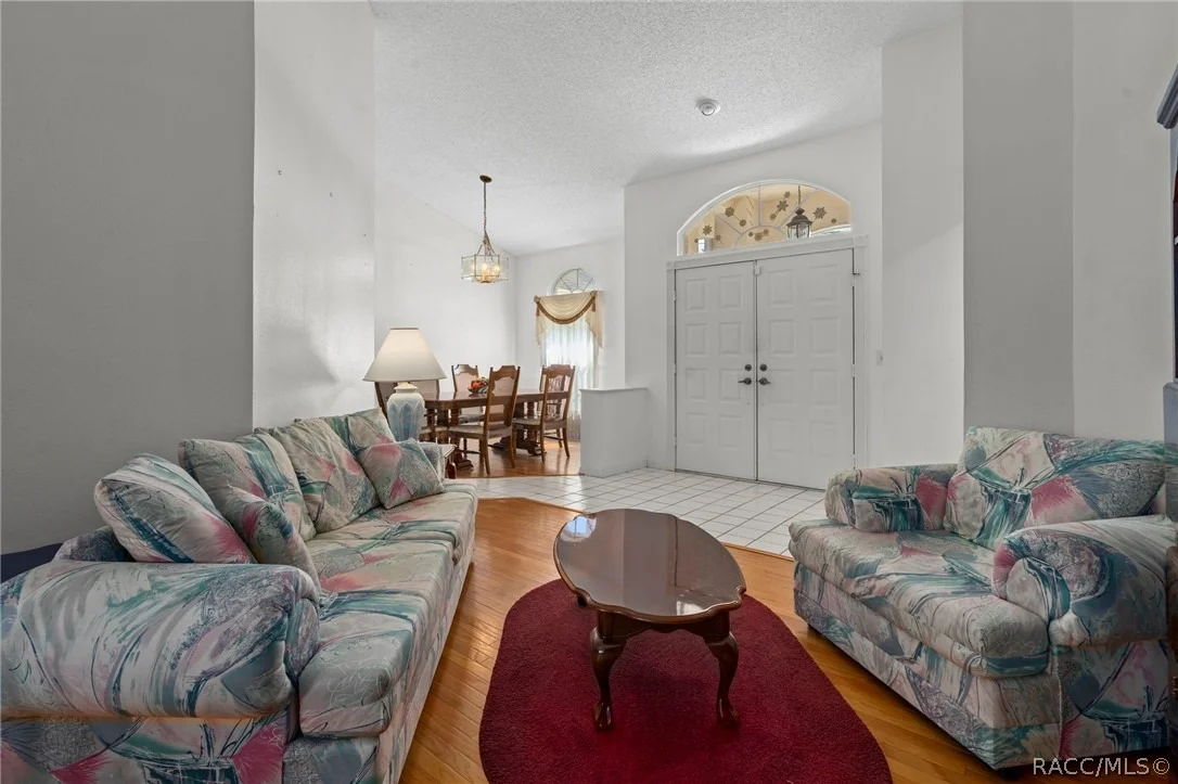 Photo of 1241 Persian Avenue