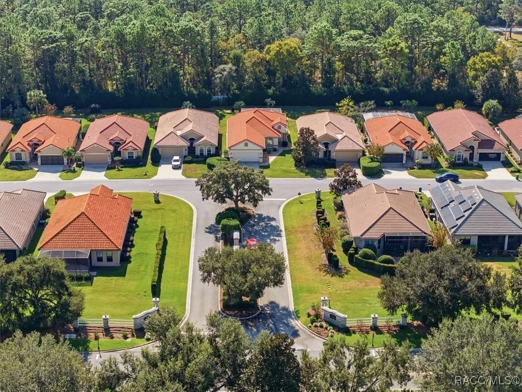 Photo of 1650 W Laurel Glen Path