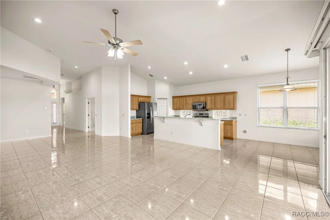 Photo of 1328 W Diamond Shore Loop