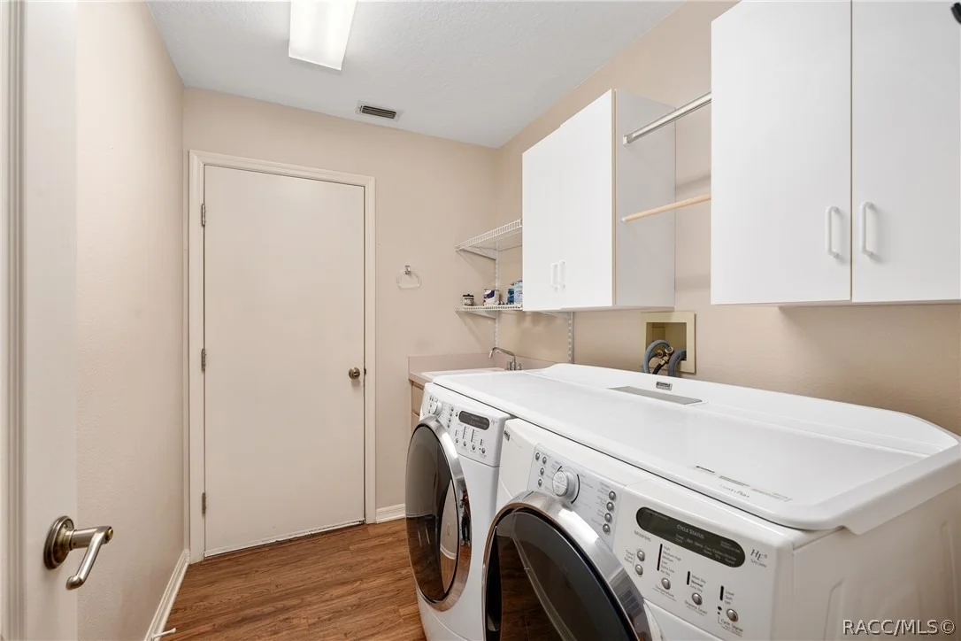 Photo of 4611 N Rushmore Loop