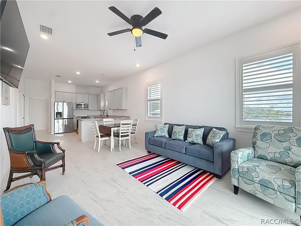 Photo of 1625 S Wallace Point