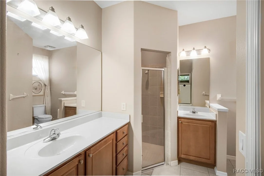Photo of 1052 W DIAMOND SHORE Loop