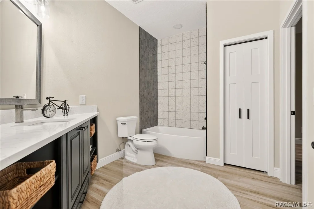 Photo of 842 W Silver Meadow Loop