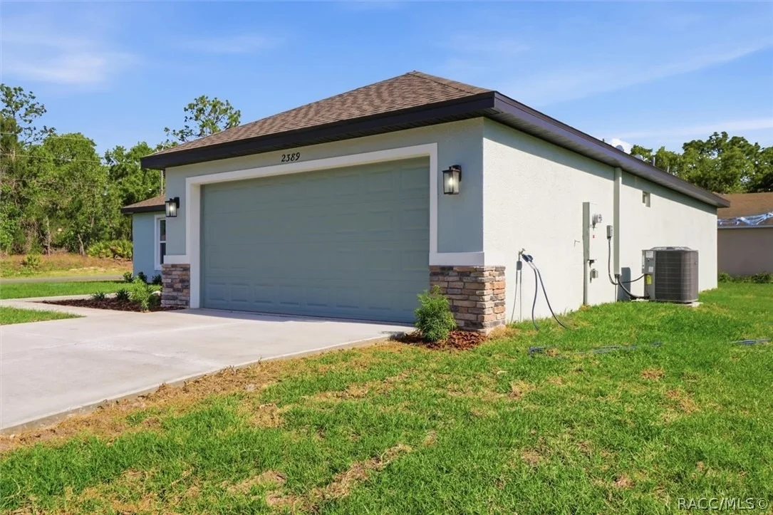 Photo of 2389 W Pinegrove Drive