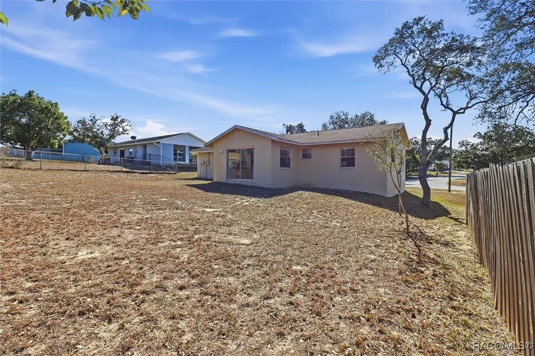 Photo of 5284 Springwood Road
