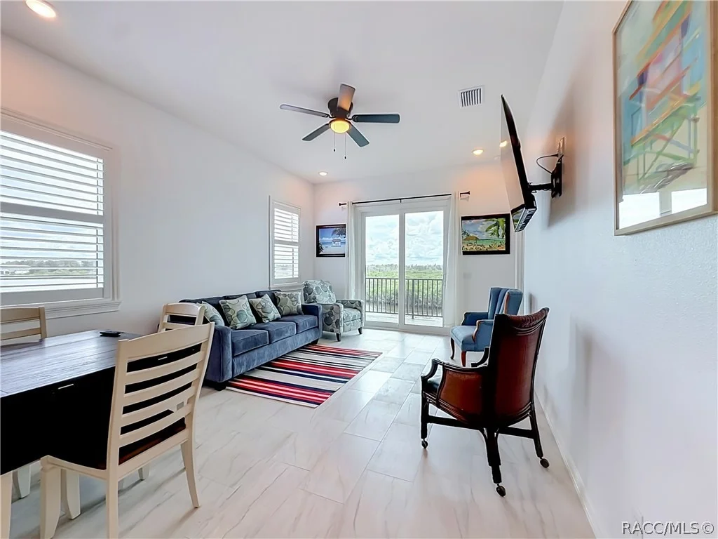 Photo of 1625 S Wallace Point
