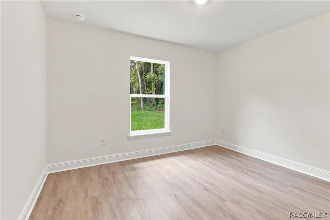 Photo of 876 N Currier Point