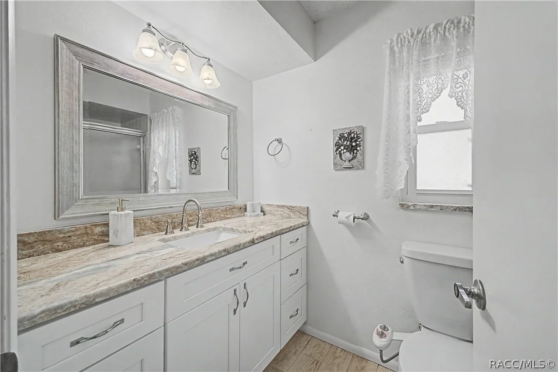Photo of 6347 Darien Way