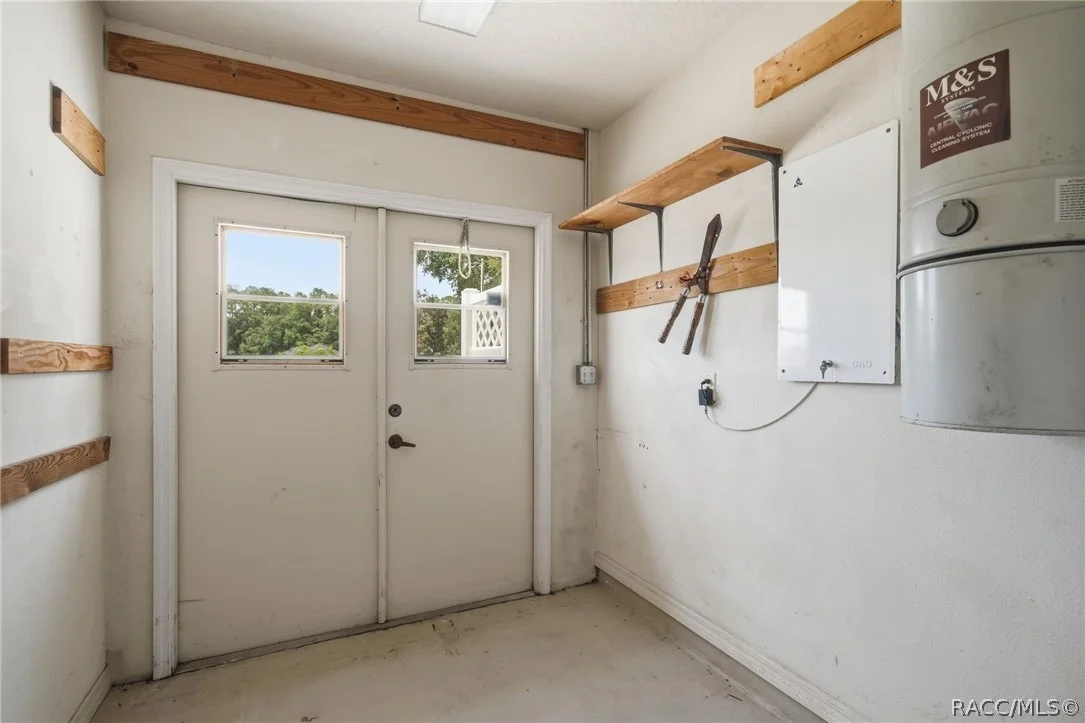 Photo of 926 E Triple Crown Loop