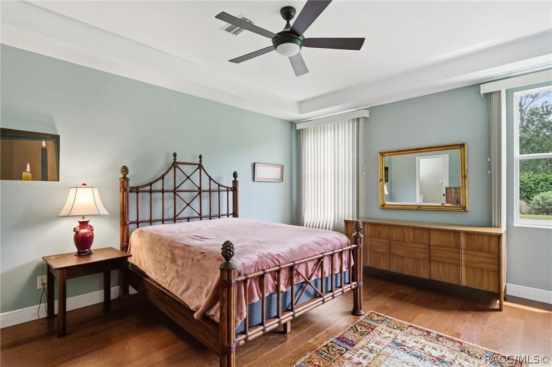 Photo of 1720 W Laurel Glen Path
