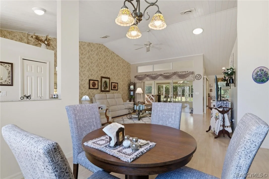 Photo of 25 N Aspen Point