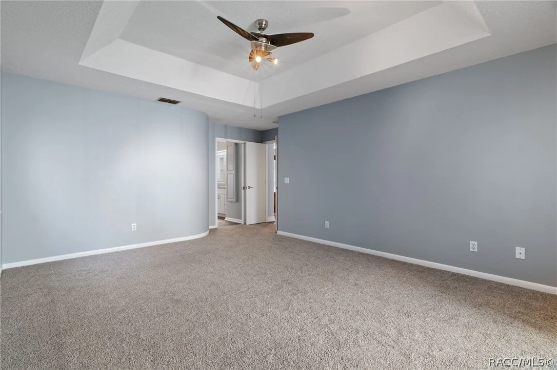 Photo of 270 N Grandview Avenue