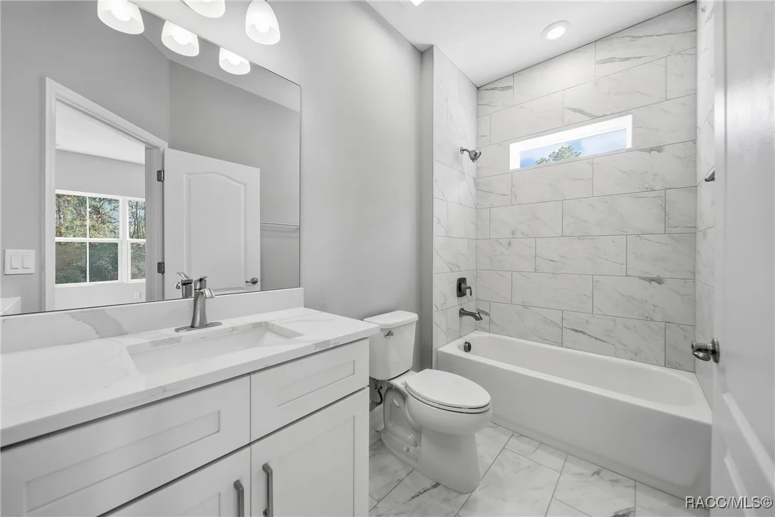 Photo of 32 Glenridge Circle