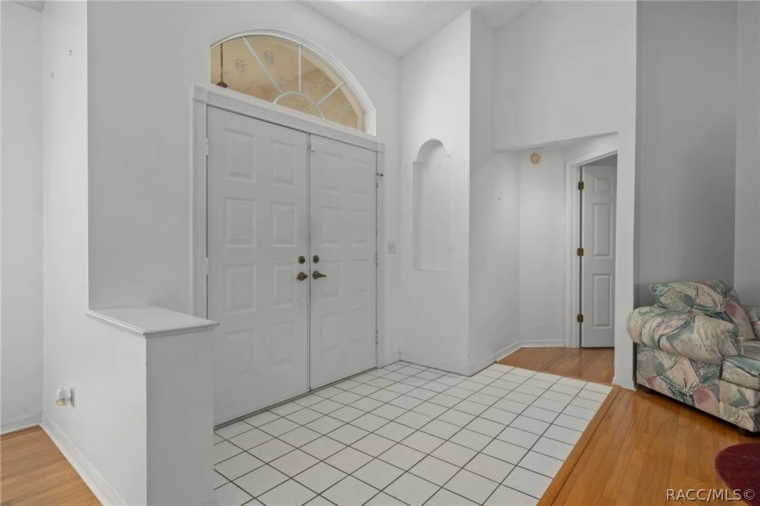 Photo of 1241 Persian Avenue