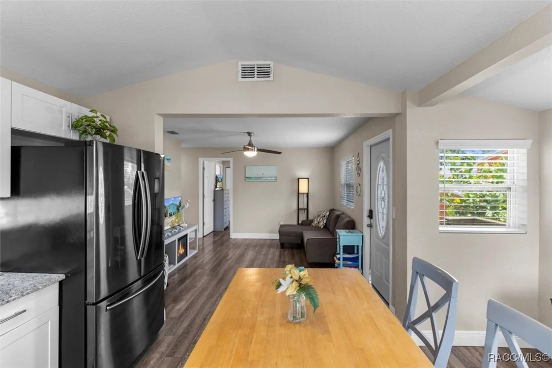 Photo of 2190 S Seaport Point