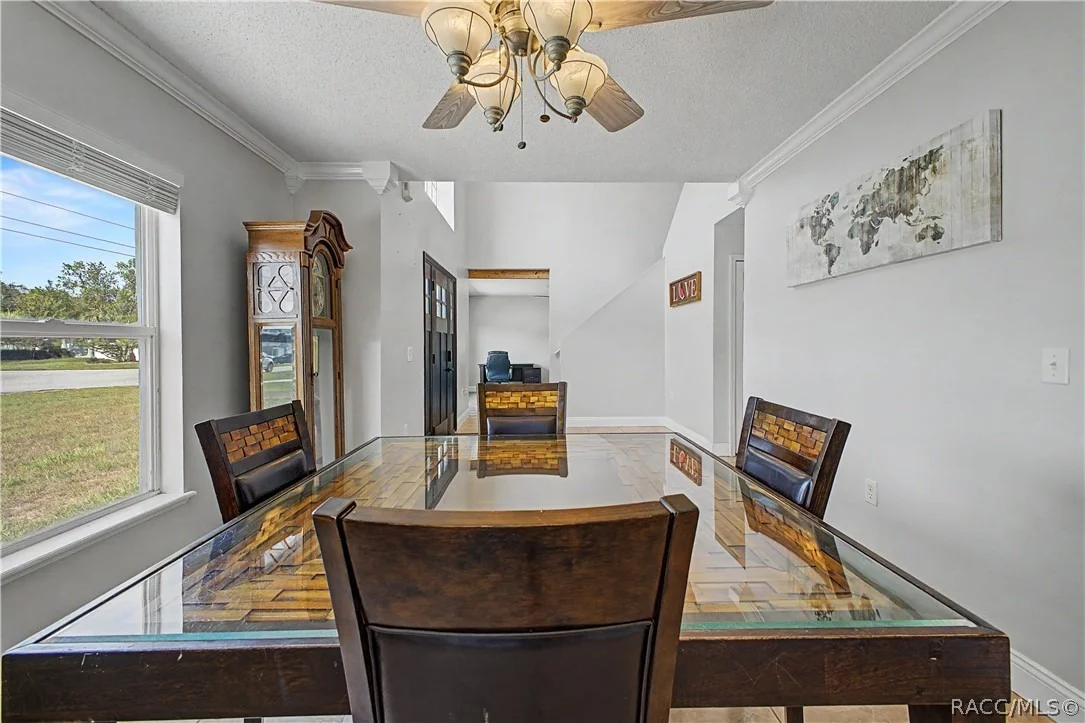 Photo of 1382 Larkin Road